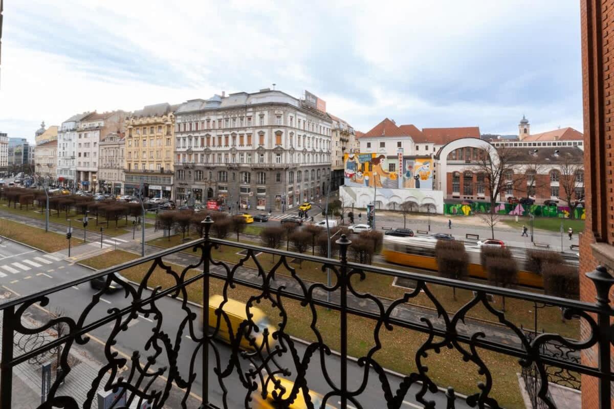 Apartman Charles' Haven In The Heart Of *