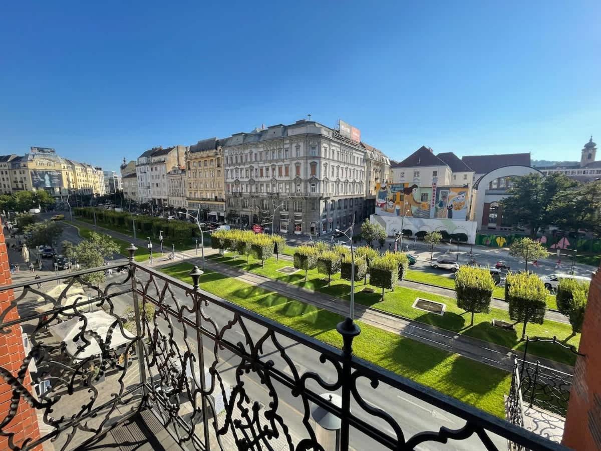 Apartman Charles' Haven In The Heart Of Budapest